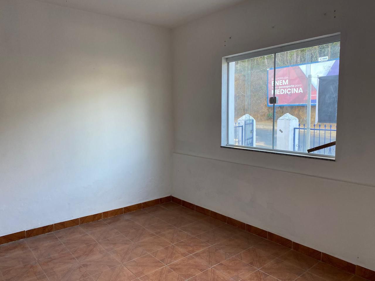 Casa + Terreno em Bicas — foto 2
